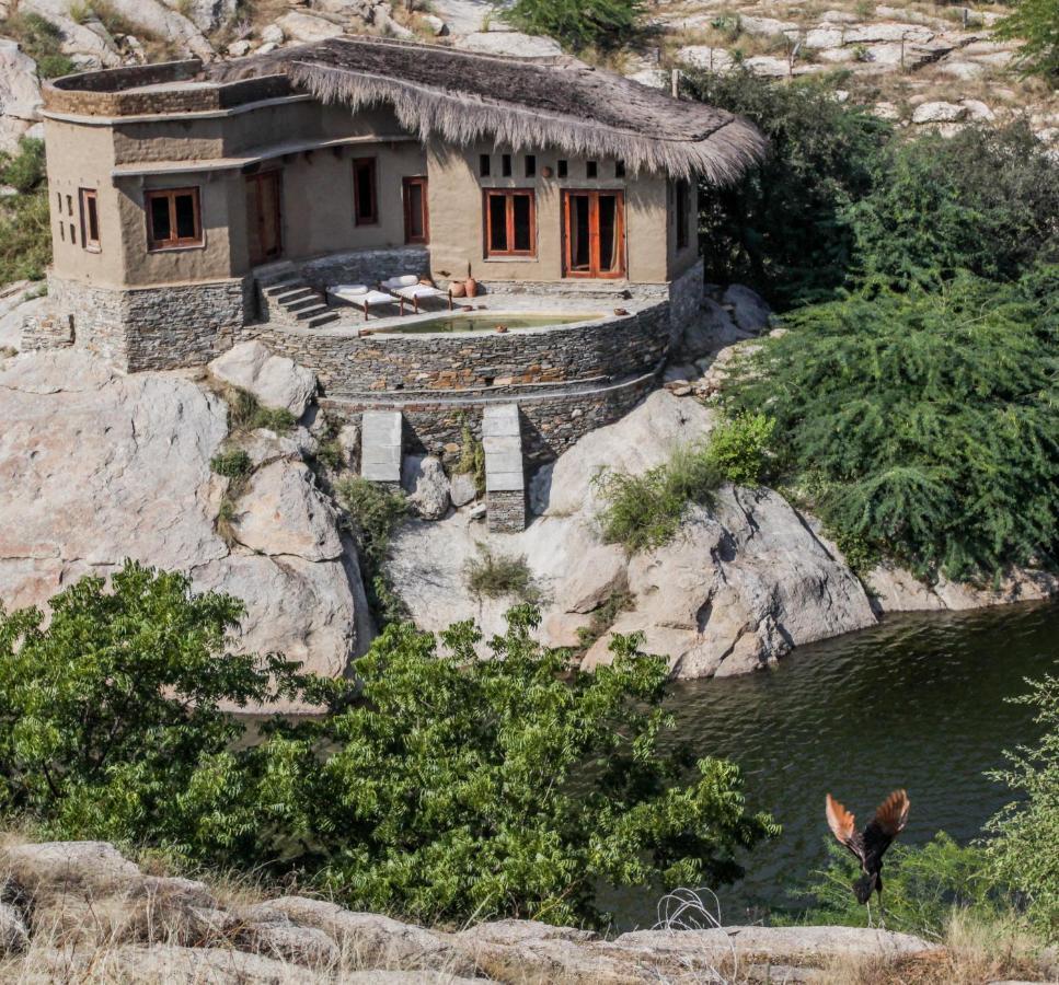 Brij Lakshman Sagar, Pali - Small Luxury Hotels Of The World Raipur  ภายนอก รูปภาพ