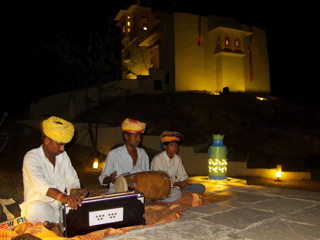 Brij Lakshman Sagar, Pali - Small Luxury Hotels Of The World Raipur  ภายนอก รูปภาพ